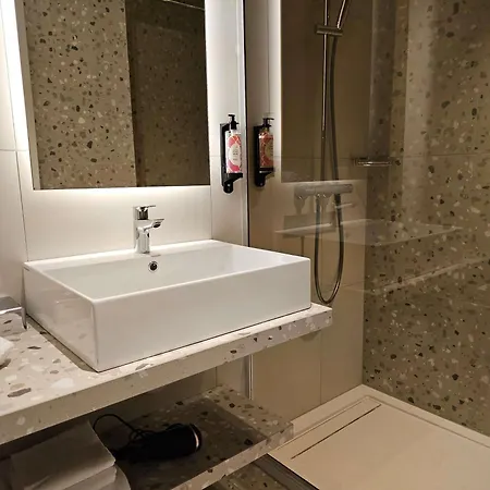 Aparthotel Adagio Genève Mont-Blanc-3